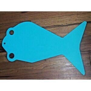 CRATE & BARREL FISH SHAPE CUTTING BOARD Paola Navone Italy teal blue plastic 20"